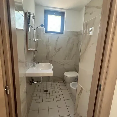 Kosmo Luxury Apartamento